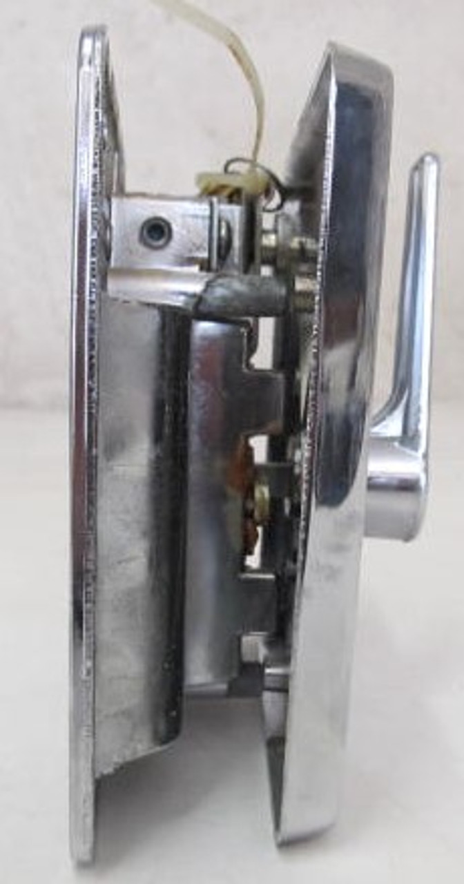 Bargman L-300 Lock (missing striker plate) (HW375)