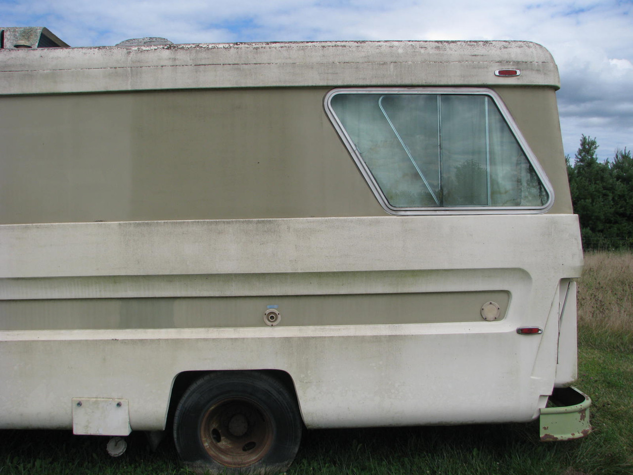 1972 Starcraft 22' Starcruiser Motor Home