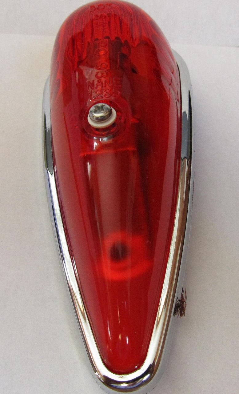 Teardrop Style Incandescent Cab Marker Light - Red (CLT111)