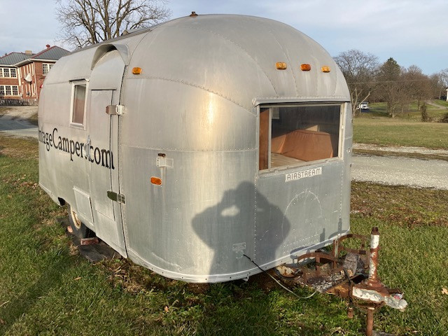 1959 Airstream 18' Globetrotter #189036 SOLD J.M. - Vintage Campers