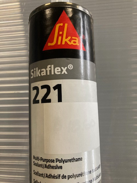 Sikaflex 221 強力接着シーリング剤 グレー　コーキング　シーリング Sikaflex 221 Gray - Vintage Campers