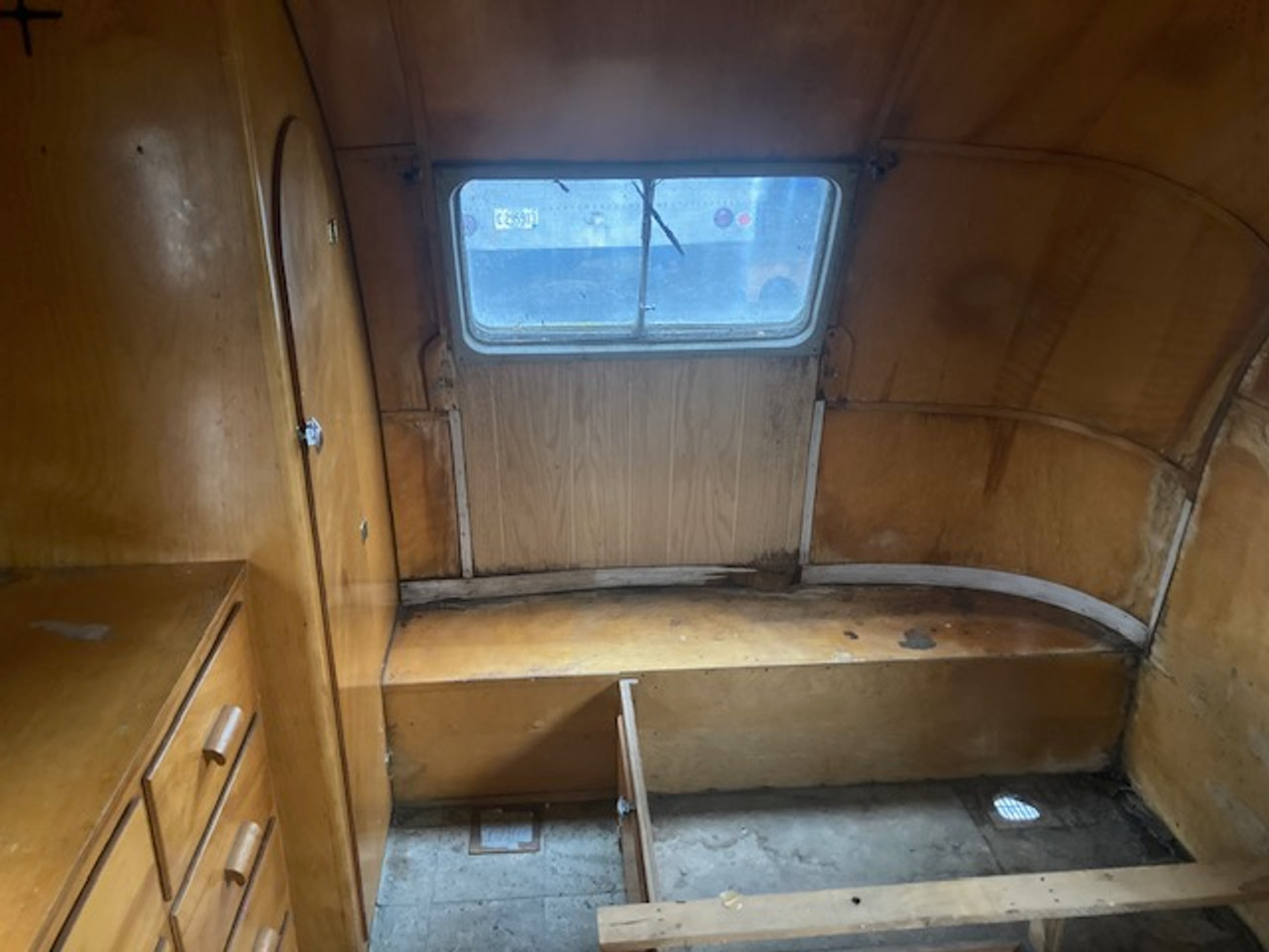 1949 Vagabond 34'