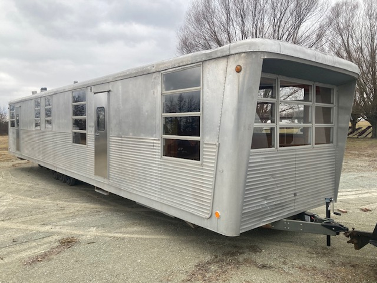 1960 Spartan 10'x50' Executive Villa #S055