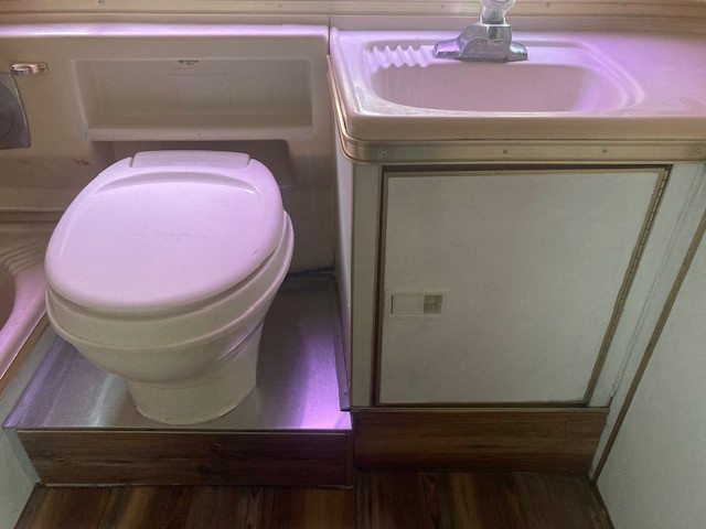 1976 Airstream Argosy 28'