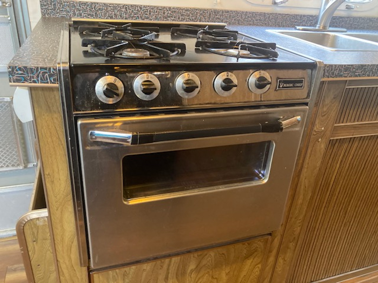 1976 Airstream Argosy 28'