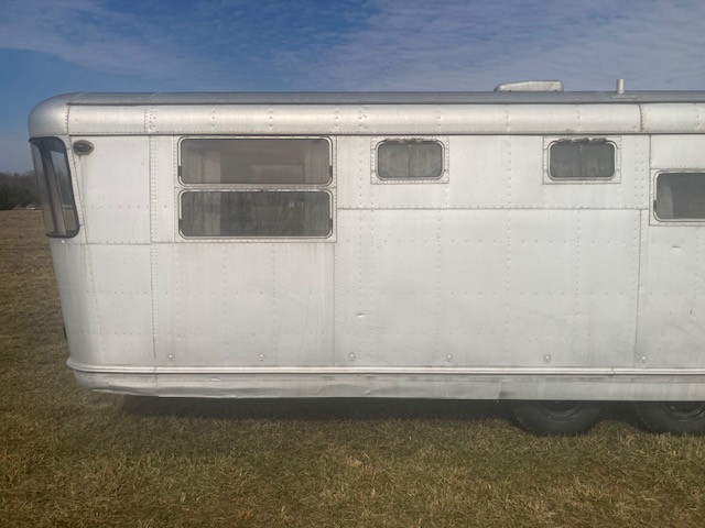 1953 Spartan 37' Imperial Mansion