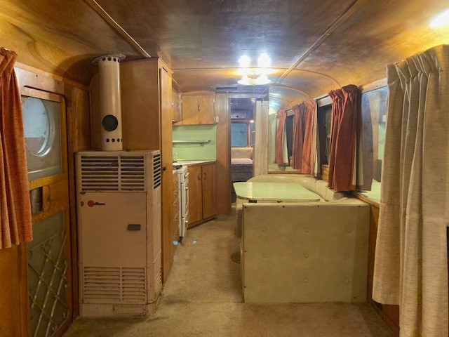 1953 Spartan 37' Imperial Mansion