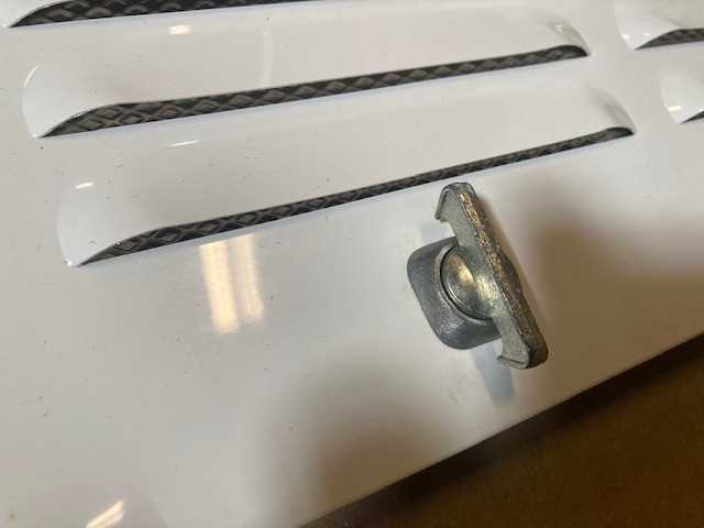 Refrigerator Side Vent