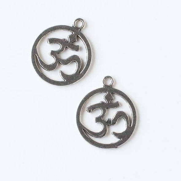 Silver Pewter 19x22mm Coin Shaped Om Ohm Aum Charm - 10 per bag