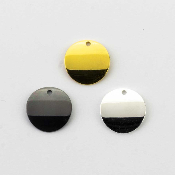 Simple and timeless, these 15mm Plated Brass Coin Drops add a polished finishing touch to handmade jewelry designs. Their smooth round shape creates a clean, balanced look that works beautifully on its own or paired with other components. With a lightweight feel and classic silhouette, they are an easy choice for a wide range of jewelry styles.