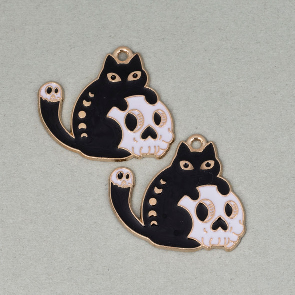 Chunky black cat charm.