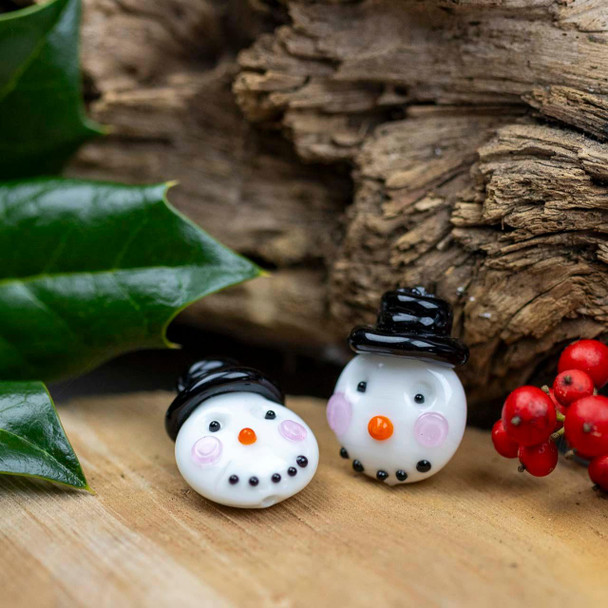 Cherry Tree Beads Handmade Lampwork Glass Beads - 20x26mm Snowman Face, 2 per bag