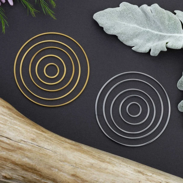 five popular sizes—ideal for everything from minimalist studs to bold, layered designs