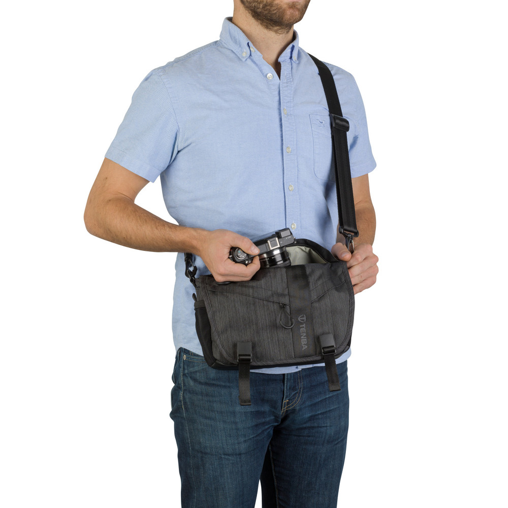 DNA　15ポンド DNA 15 SLIM MESSENGER BAG CO | Tenba