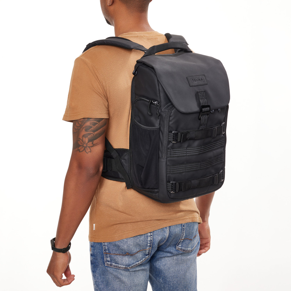 納期目安：１週間】テンバ V637-766 Axis v2 LT 18L Backpack Black