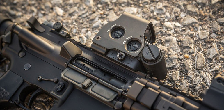 Best Red Dot Sights for AR-15s and Pistols: Top Upgrades for Accuracy and Performance