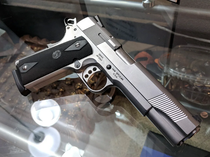 The Legacy and Evolution of the 1911 & 2011 Pistols