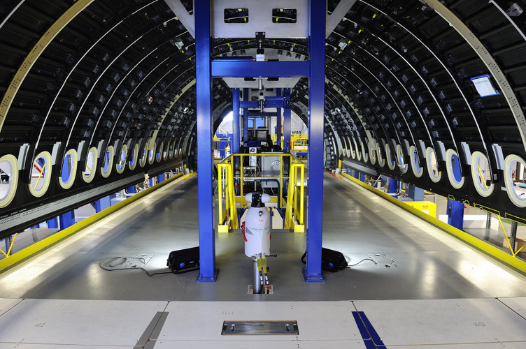 NASA HiCAM Tooling: ORNL-Boeing 2-Ton Stamp Form Die