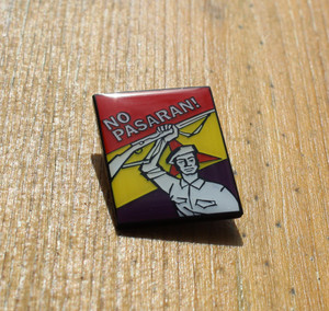 NO PASARAN enamel badge size 30 mm with brooch NO PASARAN enamel badge size 30 mm with brooch
