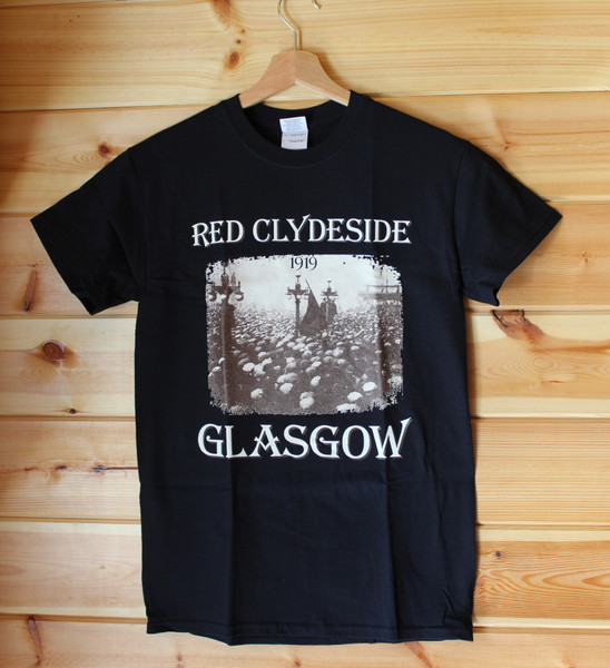 Red Clydeside, Glasgow 1919 two colour hand screen printed black t-shirt with the image of a portion of the crowd in George Square with the red flag being raised.