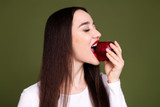 Clip-on veneers you can eat with