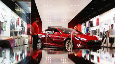 The Fight Over Tesla Shows How Little Value Dealerships Add ^ H00Q8C