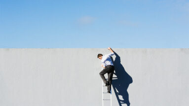 Navigating Peer Relationships While Climbing the Ladder ^ H075PC