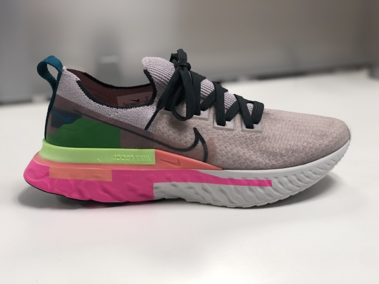 Nike Women's React Infinity Run Flyknit Premium Kintec: Footwear