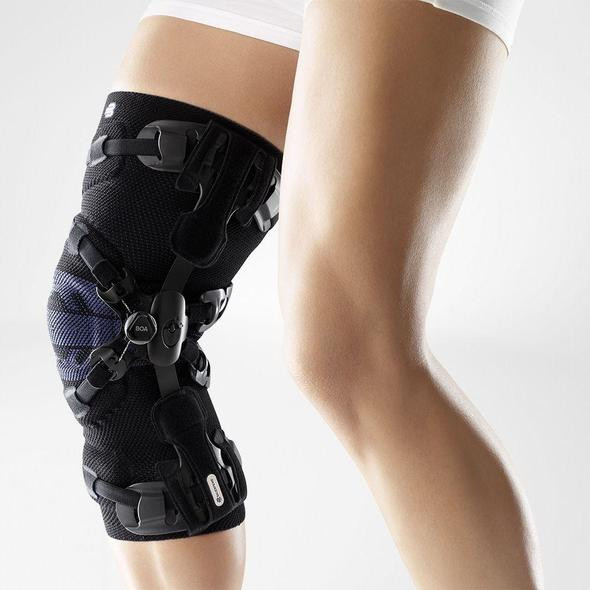 Bauerfeind Genutrain OA OTS Knee Brace Kintec: Footwear and - Main Image