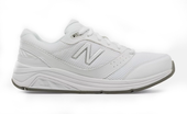 *New Balance Women's 928v3