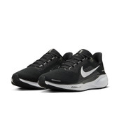 002-BLACK/WHITE