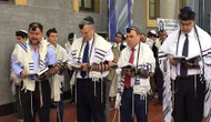 What Is a Minyan? Why Ten Are Required for Certain Prayers