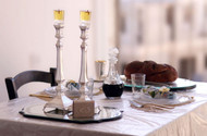 What Is a Shabbat Table Set? Meaning and Traditional Elements