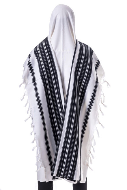 Chabad Tallit Gadol with Silk Lining – Rebbe Style