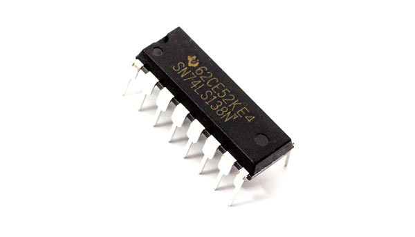 74LS138 – 3 to 8 Line Decoder IC