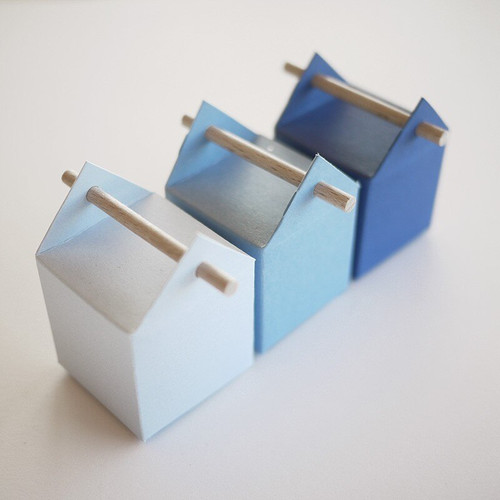 Les trios, 3 boîtes à dragées en dégradé bleu canard pour la naissance ou baptême d'un garçon