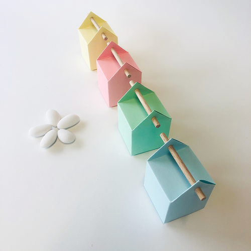 Boîte à dragées tourillon dans les couleurs de l'été 2020