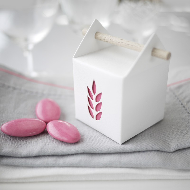 1 BOITE à DRAGEES VIDE OVALE 18 X 9cm CARTON/TISSU BAPTEME - COMMUNION