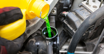 The Difference Between Synthetic and Semi-Synthetic Coolant