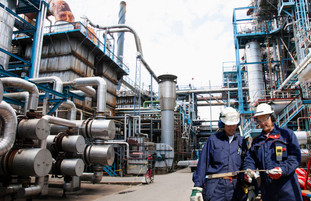 Finding The Right Industrial Lubricant