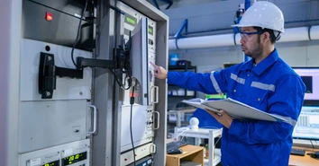 Water-Glycol vs. Petroleum-Based Hydraulics