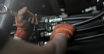 How Additives Improve Hydraulic System Protection