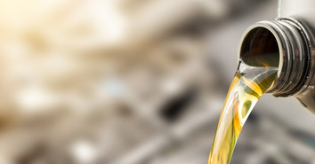 The Role of Additives in Automotive Lubricant Formulations The Role of Additives in Automotive Lubricant Formulations