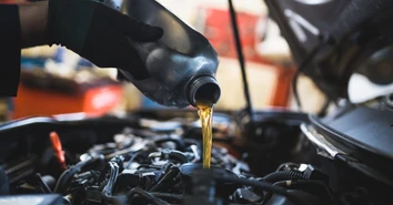 Comparing Conventional and Synthetic Blend Oils