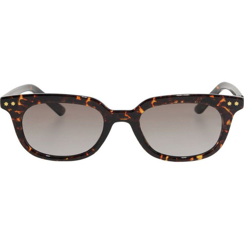 Szade Bates Wasp Dune Front