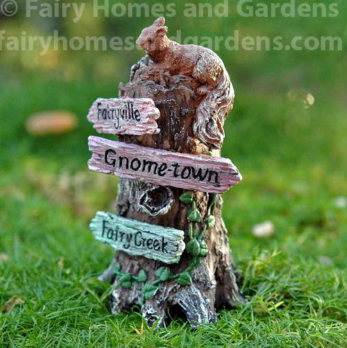 Miniature Fairy Garden Signpost with Squirrel