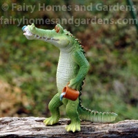 Chompie the Gator Brushes His Teeth Figurine