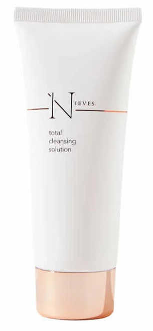 TOTAL CLEANSING SOLUTION NIEVES ALVAREZ