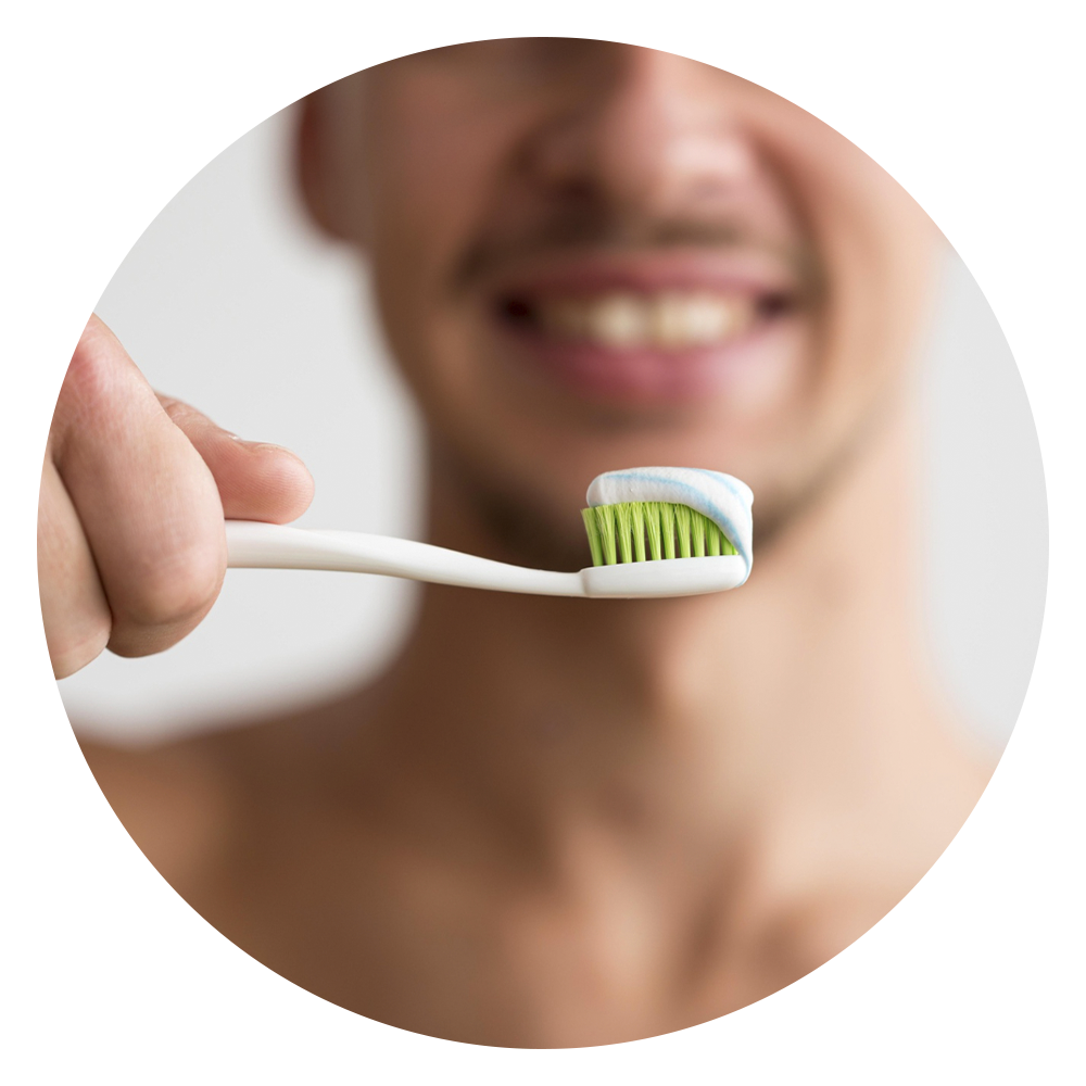 Higiene y salud bucodental en Farmacia Federico Castillo en Málaga