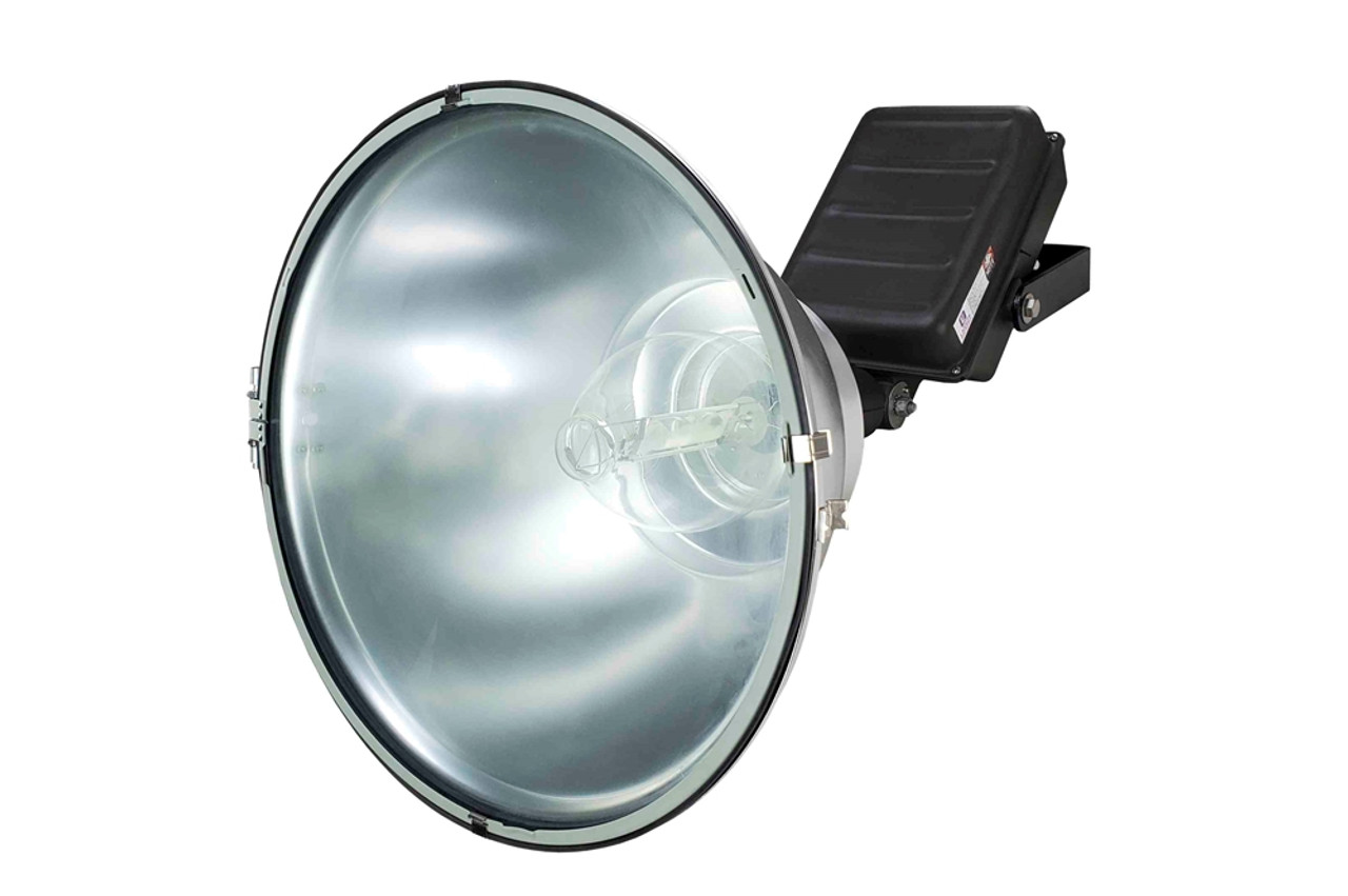 Larson Electronics - 48W LED Remote Control Floodlight - 12-24V DC - 4320  Lumens - Wireless Remote - Magnetic or Permanent Mount Capable